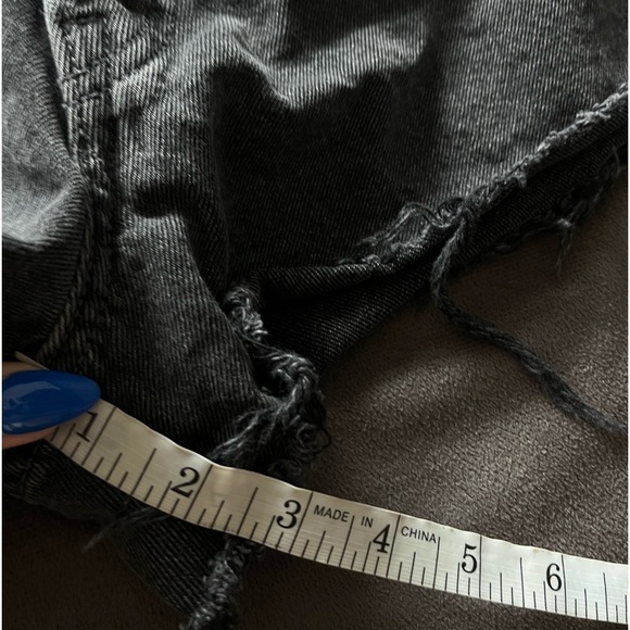 H&M Denim High Rise Distressed Cut Off Jean Vintage Shorts Summer Casual Black 6 - Picture 9 of 9